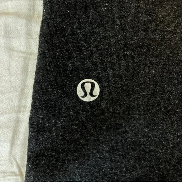 Lululemon wide-leg pants - Picture 5 of 6